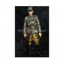 German Grenadier Officer   1/35
