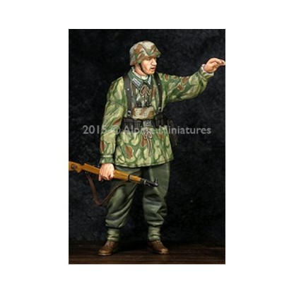 German Grenadier NCO 1/35