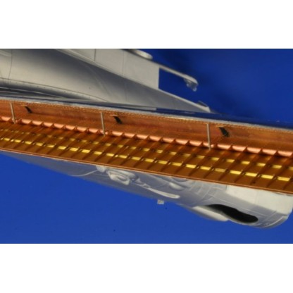 Boeing B-17G Flying Fortress landing flaps  1/48