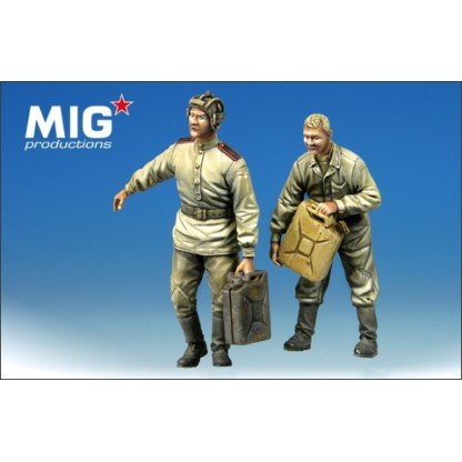 Set de Tanquistas Rusos Repostando 1/35