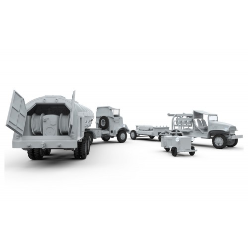 USAAF Bomber Re-supply Set. Autocar U-7144-T 4X4 tractor unit and F-1 fuel trailer. B-17 not included. 1/72 