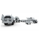 USAAF Bomber Re-supply Set. Autocar U-7144-T 4X4 tractor unit and F-1 fuel trailer. B-17 not included.  1/72