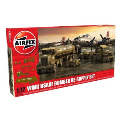 USAAF Bomber Re-supply Set. Autocar U-7144-T 4X4 tractor unit and F-1 fuel trailer. B-17 not included.  1/72