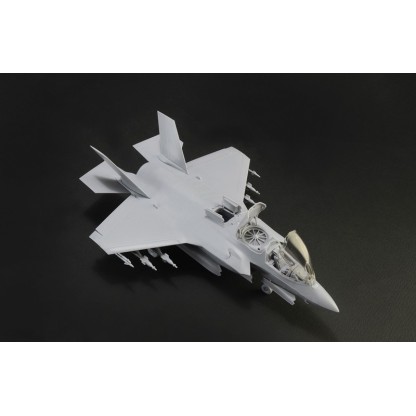 F-35 B Lightning II STOVL version 1/72 2