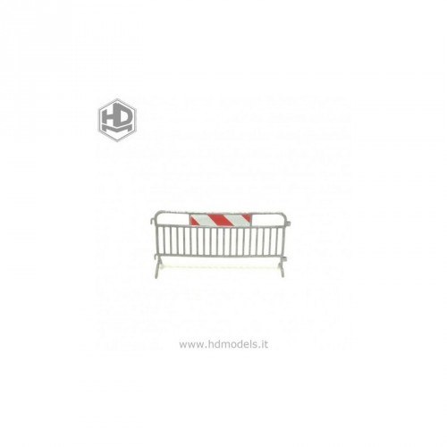 Valla metálica. 1/35