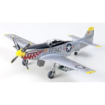 North American P-51D Mustang - 8th Air Force 1/48