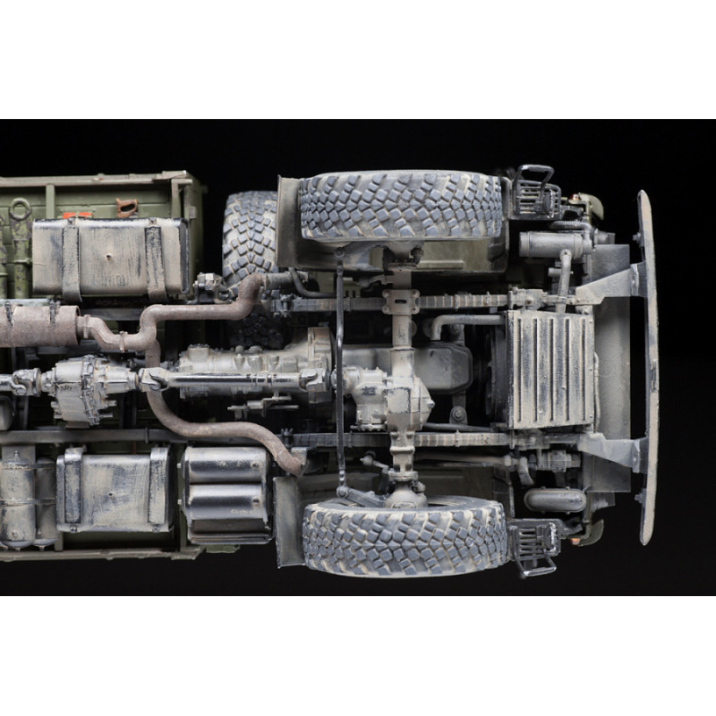 Soviet Bumerang 8x8 APC personnel carrier 1/35