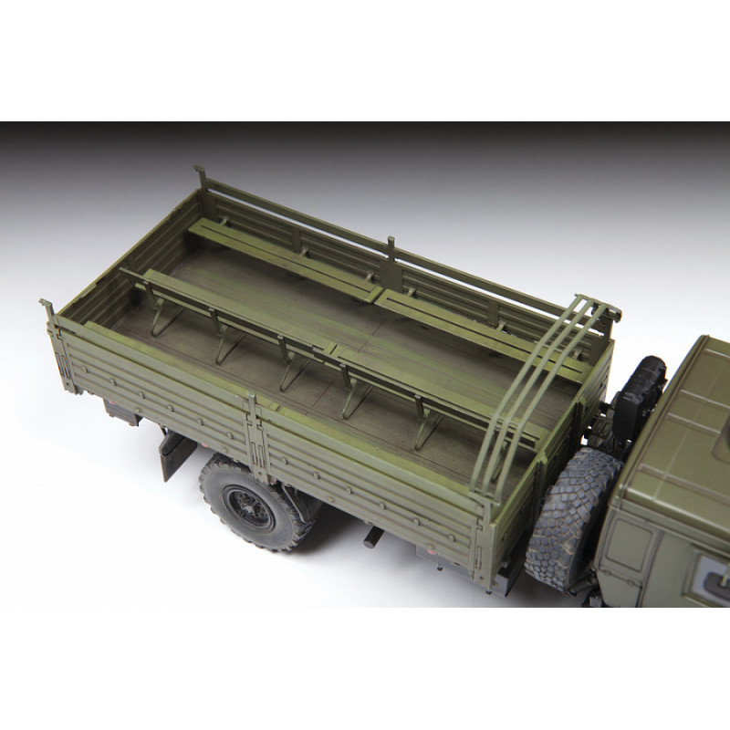 Soviet Bumerang 8x8 APC personnel carrier 1/35