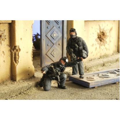 US. VIETNAM BEBIENDO 1/35 VERLINDEN