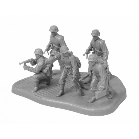 German 80mm Mortar with Crew (Winter Uniform) 1/72