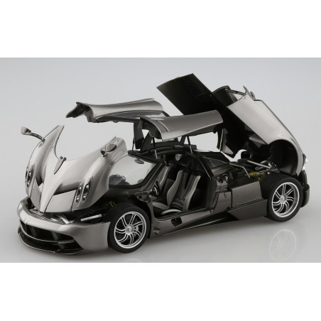 LAMBORGHINI AVENTADOR LP700-4 (FULL ENGINE DETAIL) 1/24