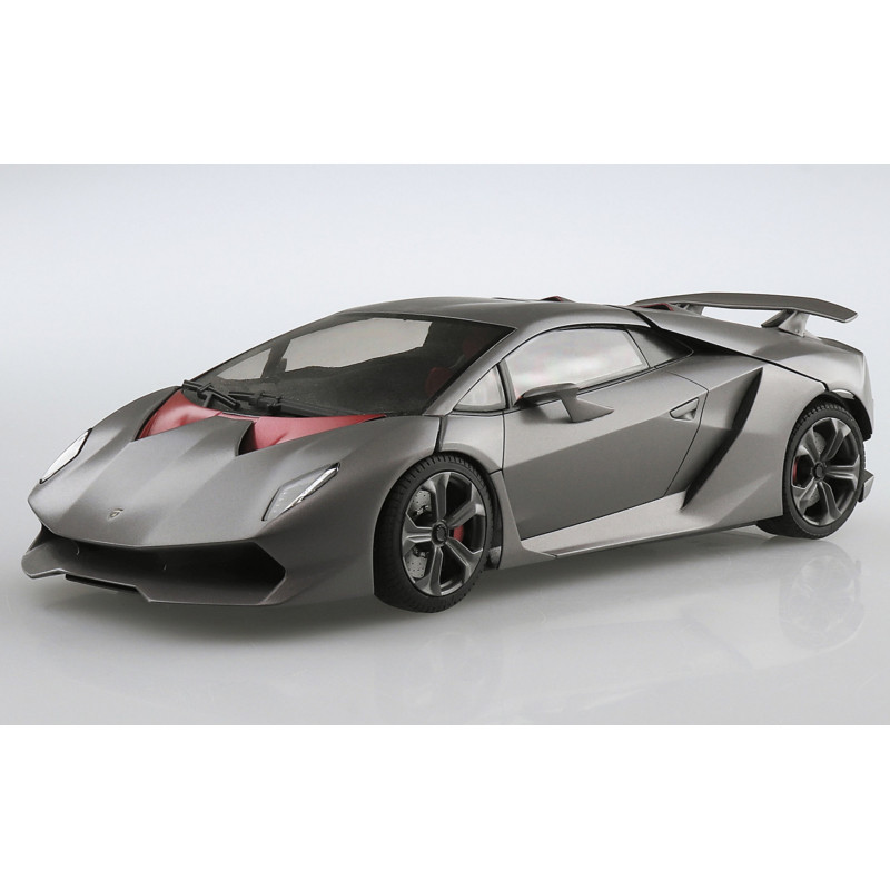 LAMBORGHINI AVENTADOR LP700-4 (FULL ENGINE DETAIL) 1/24