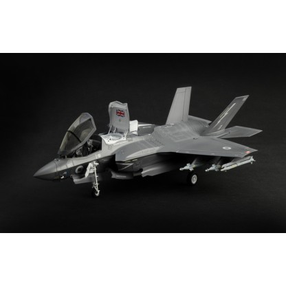 Lockheed-Martin F-22 Raptor  1/48 2