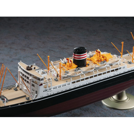 Water Line Series Aircraft Carrier Akagi 1/350
