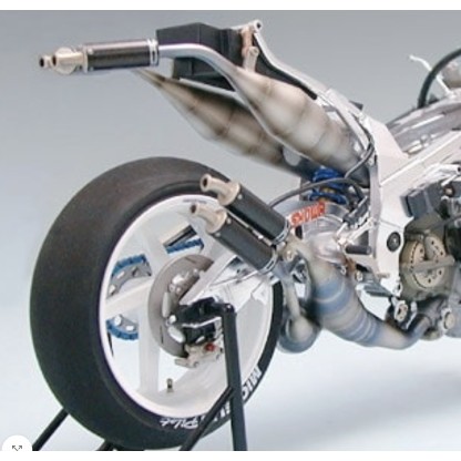 Yamaha XV1600 Road Star 1/12 2