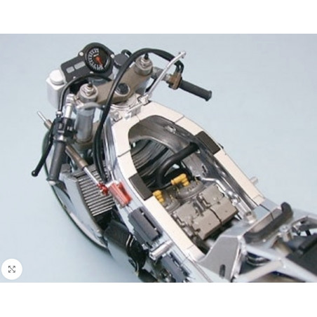 Yamaha XV1600 Road Star 1/12