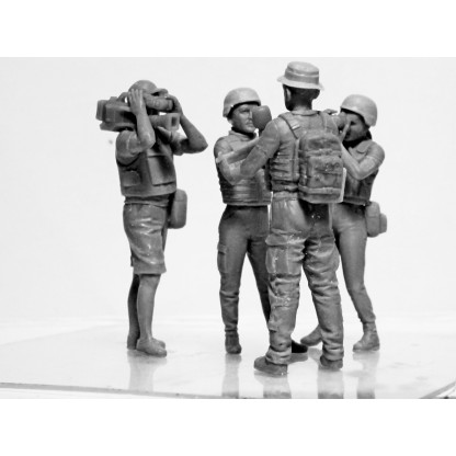 U.S. Infantry in Gas Masks (1918) (4 figures) 1/35 2