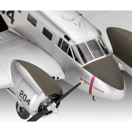 Beechcraft Model 18 1/48