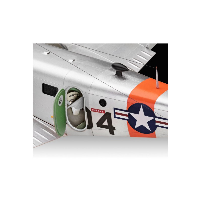 Beechcraft Model 18 1/48