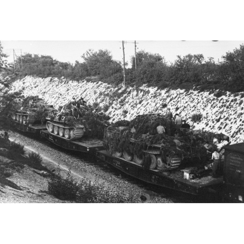 GERMAN RAILWAY SCHWERER PLATTFORMWAGEN TYME SSYS 1/35