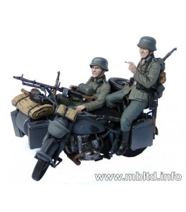 German motorcyclists, 1940-1943 1/35