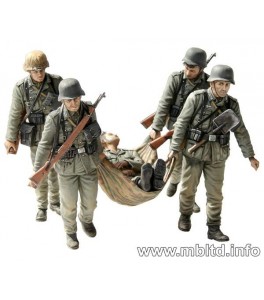 Casualty Evacuation, German Infantry, 1/35