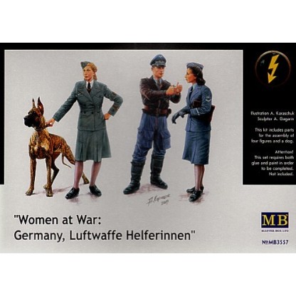 Luftwaffe figures. 2 men, 2 women Doberman 1/35