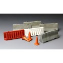 Concrete and Plastic barriers 1/35
